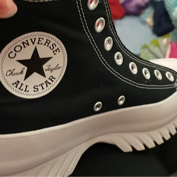 Black and white Converse chuck taylor size in Men 10 in Women